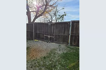 605 N Snyder Avenue, Justin, TX 76247 - Photo 15