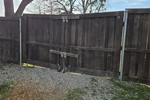 605 N Snyder Ave, Justin, TX 76247 - Photo 15