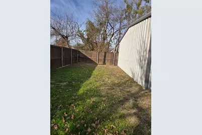 605 N Snyder Avenue, Justin, TX 76247 - Photo 17