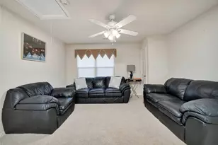 2812 Pinnacle Dr, Burleson, TX 76028 - Photo 31