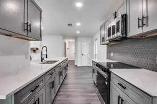 1241 Springbrook Dr, DeSoto, TX 75115 - Photo 9