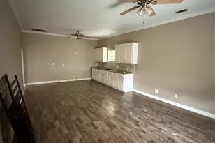 911 Elm St, Sweetwater, TX 79556 - Photo 5