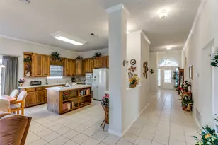 345 Huggins Dr, Springtown, TX 76082 - Photo 7