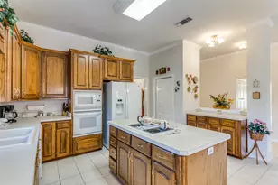 345 Huggins Dr, Springtown, TX 76082 - Photo 9