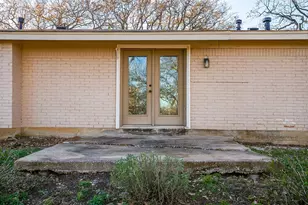 7036 Crabtree Ln, North Richland Hills, TX 76182 - Photo 29