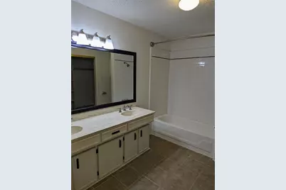 104 Brookdale Drive, Highland Village, TX 75077 - Photo 5