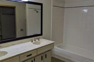 104 Brookdale Dr, Highland Village, TX 75077 - Photo 5