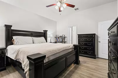 404 Millbrook Lane, Fort Worth, TX 76036 - Photo 17