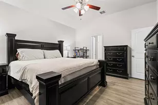 404 Millbrook Ln, Fort Worth, TX 76036 - Photo 17