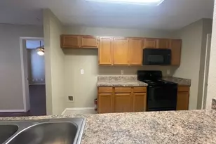 1226 W Hudgins St, Grapevine, TX 76051 - Photo 9