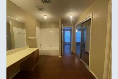 1226 W Hudgins Street, Grapevine, TX 76051 - Photo 13