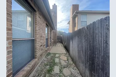 1226 W Hudgins Street, Grapevine, TX 76051 - Photo 23