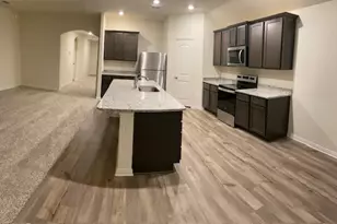 104 Magnolia Dr, Sanger, TX 76266 - Photo 3