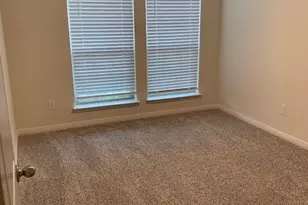 104 Magnolia Dr, Sanger, TX 76266 - Photo 5