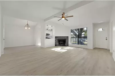 615 Red Coat Lane, Arlington, TX 76002 - Photo 5