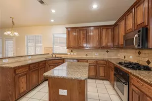 1215 Nocona Dr, Irving, TX 75063 - Photo 13