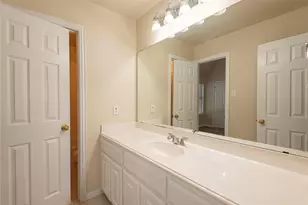 1215 Nocona Dr, Irving, TX 75063 - Photo 27