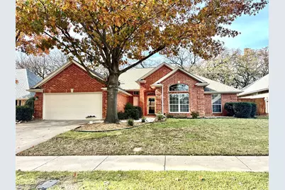 7302 Heritage Oaks Court, Arlington, TX 76001 - Photo 1