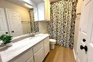 7302 Heritage Oaks Ct, Arlington, TX 76001 - Photo 17