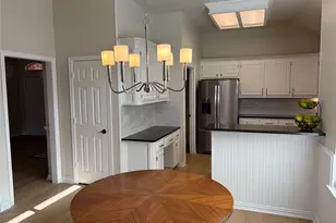 7302 Heritage Oaks Ct, Arlington, TX 76001 - Photo 9