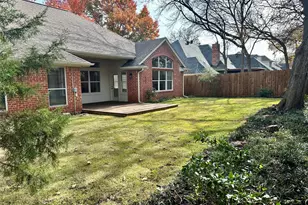 7302 Heritage Oaks Ct, Arlington, TX 76001 - Photo 23