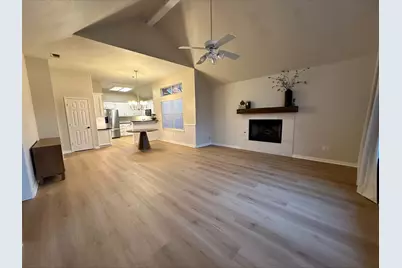 7302 Heritage Oaks Court, Arlington, TX 76001 - Photo 9