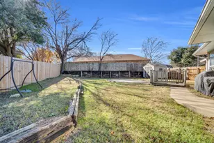 2605 Shasta Ct, Fort Worth, TX 76133 - Photo 23