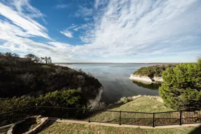 1252 Briar Court, Whitney, TX 76692 - Photo 3