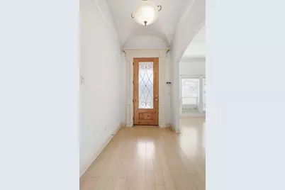 204 Trailwood Drive, Euless, TX 76039 - Photo 3