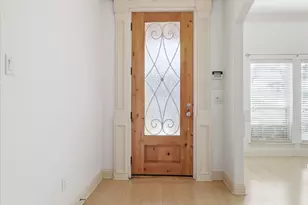 204 Trailwood Dr, Euless, TX 76039 - Photo 3