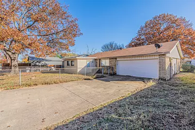 1313 Oakbluff Drive, Lancaster, TX 75146 - Photo 29