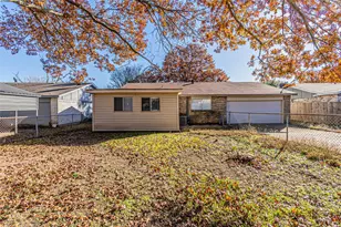 1313 Oakbluff Dr, Lancaster, TX 75146 - Photo 31