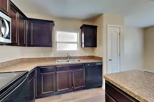 1334 Barrel Dr, Dallas, TX 75253 - Photo 9