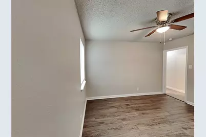 1101 Johns Drive, Euless, TX 76039 - Photo 9