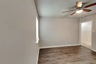 1101 Johns Dr, Euless, TX 76039 - Photo 9