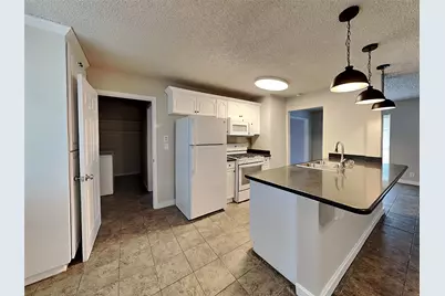 1101 Johns Drive, Euless, TX 76039 - Photo 5