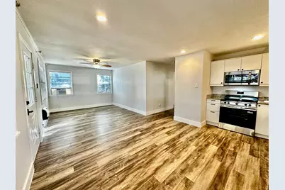 318 Windsor Drive, Pottsboro, TX 75076 - Photo 9