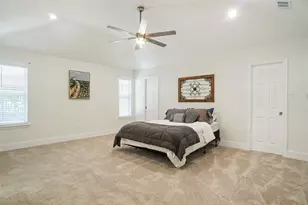 302 Robins Way, Granbury, TX 76048 - Photo 7