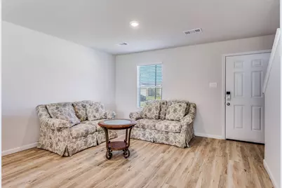 107 Annabelle Street, Cleburne, TX 76031 - Photo 5