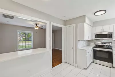 832 Bowie Street, Garland, TX 75040 - Photo 11