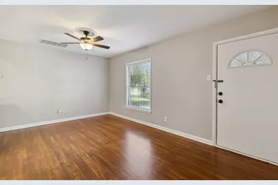 832 Bowie Street, Garland, TX 75040 - Photo 5