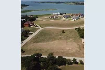 7409 Waters Edge Court, The Colony, TX 75056 - Photo 3