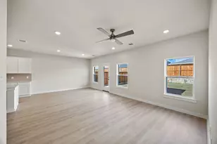 731 Carson Dr, Forney, TX 75126 - Photo 5