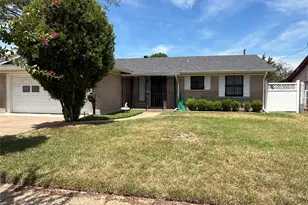 4509 Huntington Dr, Garland, TX 75042 - Photo 1