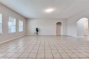 542 Clearlake Dr, Waxahachie, TX 75165 - Photo 3