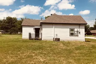 202 S Trappier St, Alvord, TX 76225 - Photo 3