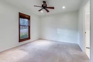 9304 Windy Crest Dr, Dallas, TX 75243 - Photo 25