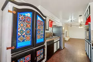 319 S Rogers St, Covington, TX 76636 - Photo 9