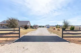 855 Co Rd 621, Tuscola, TX 79562 - Photo 37