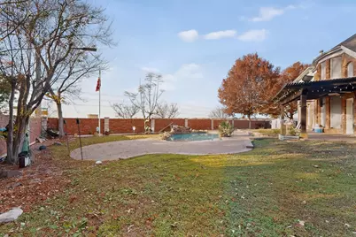 2260 Bald Eagle Way, Grand Prairie, TX 75052 - Photo 23